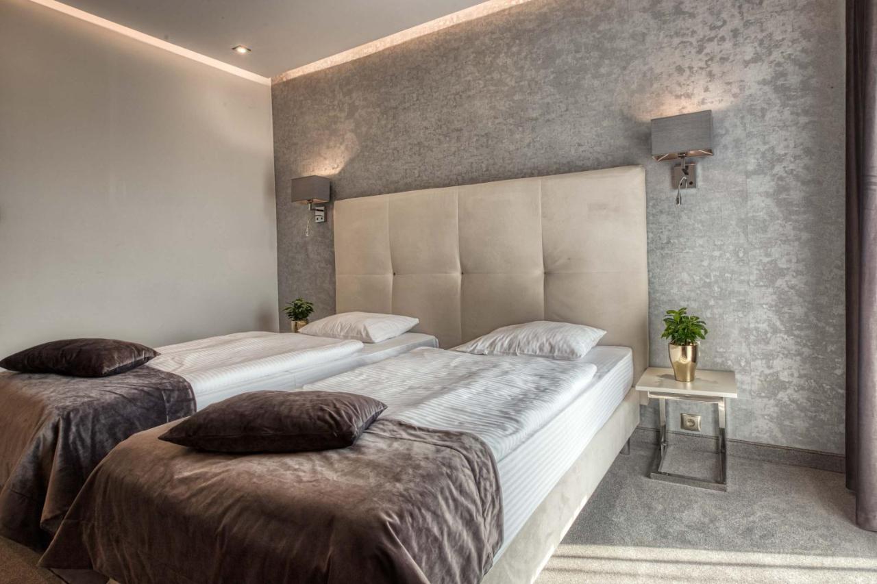 Hotel Bialy Dom Рибник Екстер'єр фото