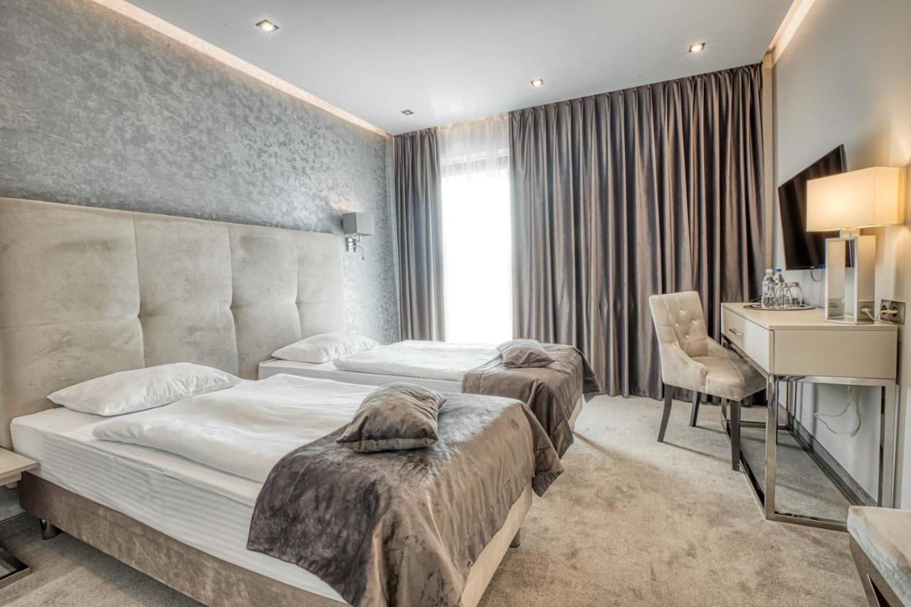 Hotel Bialy Dom Рибник Екстер'єр фото